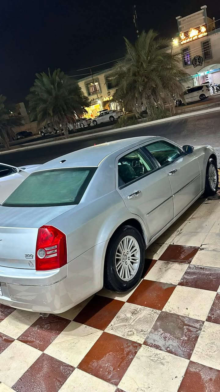 السلام عليكم
⚠️كرايسلر 2009 للبيع رقم بصره 
كفاله من الضربه فقط صبغ حزام السياره تبريد حداده تخم تاير كفاله مكينه گير كفاله
٤ جوك كشنات جلد 
⁉️فقط بيها ملاحظات بسيطه السعر (115) وبيها مجال 
استفسار اكثر *********** رقم واتساب موجود
المكان البصره
