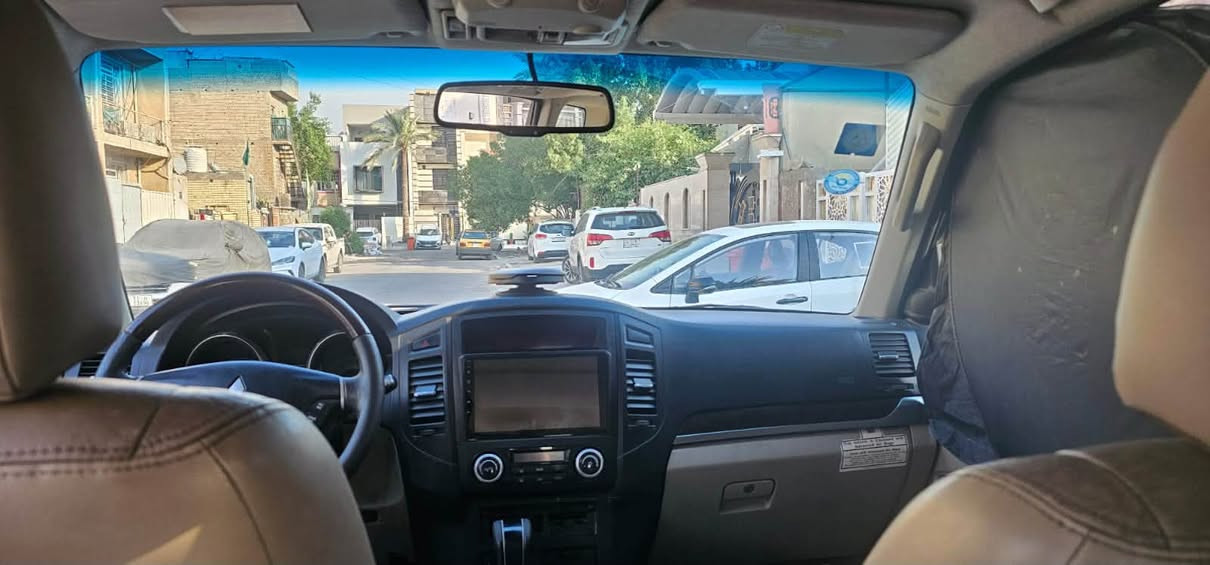 2010
باجيرو حبتور 
 أعلى فئة 
العلامات ذهبية
 شباك الدعامية 
علامة الميسبوشي
 يدة الباب 
كرسي كهربائي 
مرايا شفط 
دمام 
١٢ سماعة 
قمارة فتحة 
محرك 3500 
تايرات جديدة 
تبريد شغال 
ثلاجة شغالة
شاشة لمس 
تحكم ستيرن

سعر 120 وبيها مجال 
مكاني القاهرة 

الاتصال ***********
