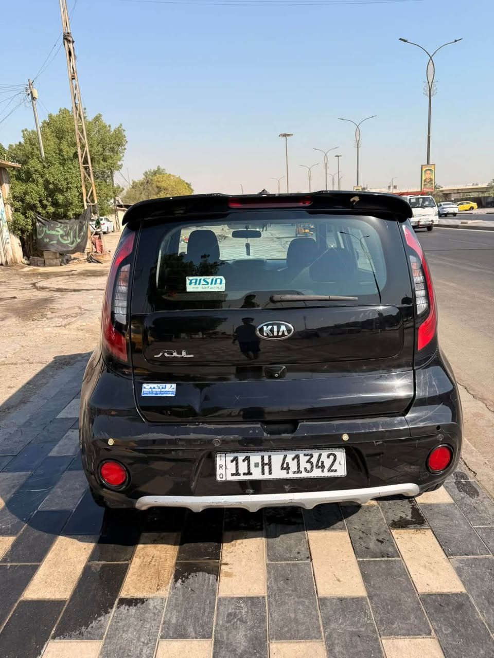 السلام عليكم صول للبيع موديل 2018 
رقم بغداد بأسمي 
وارد امريكي ماشيه 94 
محرك 2000 
حادثهه بس بنيد ومصلح نفسهه وبيهه بارد باب خلف الصدر 
سونار والحادث مرفق بلصور 
تبريد ثلج صدر نضافته 100‎%‎ محرك كير كله تمام مكاني بلديات رقم ***********
