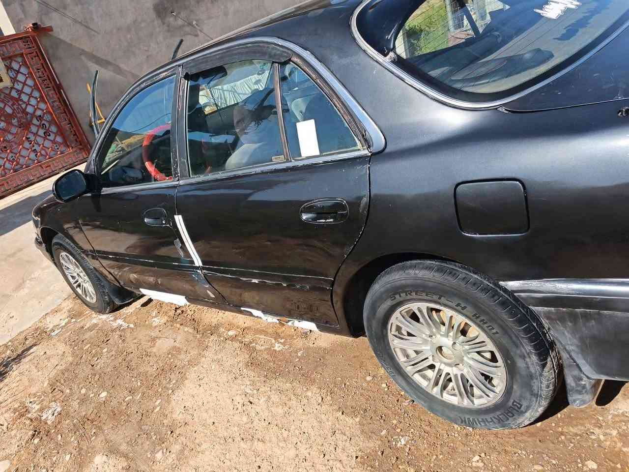 السلام عليكم 
سوناتا موديل 95
رقم بغداد محركها 1800 
سيارة خير من الله لا تنقيص لا تبخير گير اوتو  
كهربائيات شغالة تبريدها نقص غاز فقط صدر امامي خلفي كله نظيف 
بدون خياس سيارة مال جناي تاخذها ما تصرف عليها ربع عدى دهن وبانزين و الله يكفيك شر الشارع 
سعرها 38 بيها مجال بسيط 
للاستفسار ***********
عنوان السيارة ديالى الخالص ناحية هبهب بلاد, صلاح الدين
