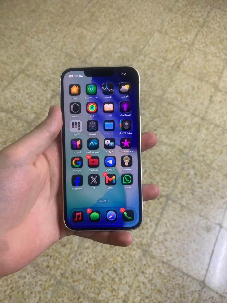 🔥 للبيع iPhone 13 عادي 

📱 iPhone 13 | سعة 128GB | تك سيم
🔋 البطارية 100% أصلية، وما مصعدة ولا مستبدلة
✅ ما بي أي قطعة مستبدلة
🔒 الجهاز ما مفتوح نهائياً
📦 ويا الكارتونة
✨ الجهاز نظيف وحالته ممتازة جداً

الجهاز عندي من **أسبوع ** والفحص موجود السعر: 525 ألف — وبي مجال بسيط

نص مكتوب في الصور:
- HD RES 30 إطارات حركة بطيئة سينمائي فيديو
- ٢:٠٤
- حول
- الاسم
- iPhone
- إصدار iOS
- 26.6.2
- اسم الطراز
- iPhone 13
- رقم الطراز
- MLND3J/A
- الرقم التسلسلي
- QV2W3K59TM
- انتهت صلاحية التغطية
- الأغاني
- الفيديوهات