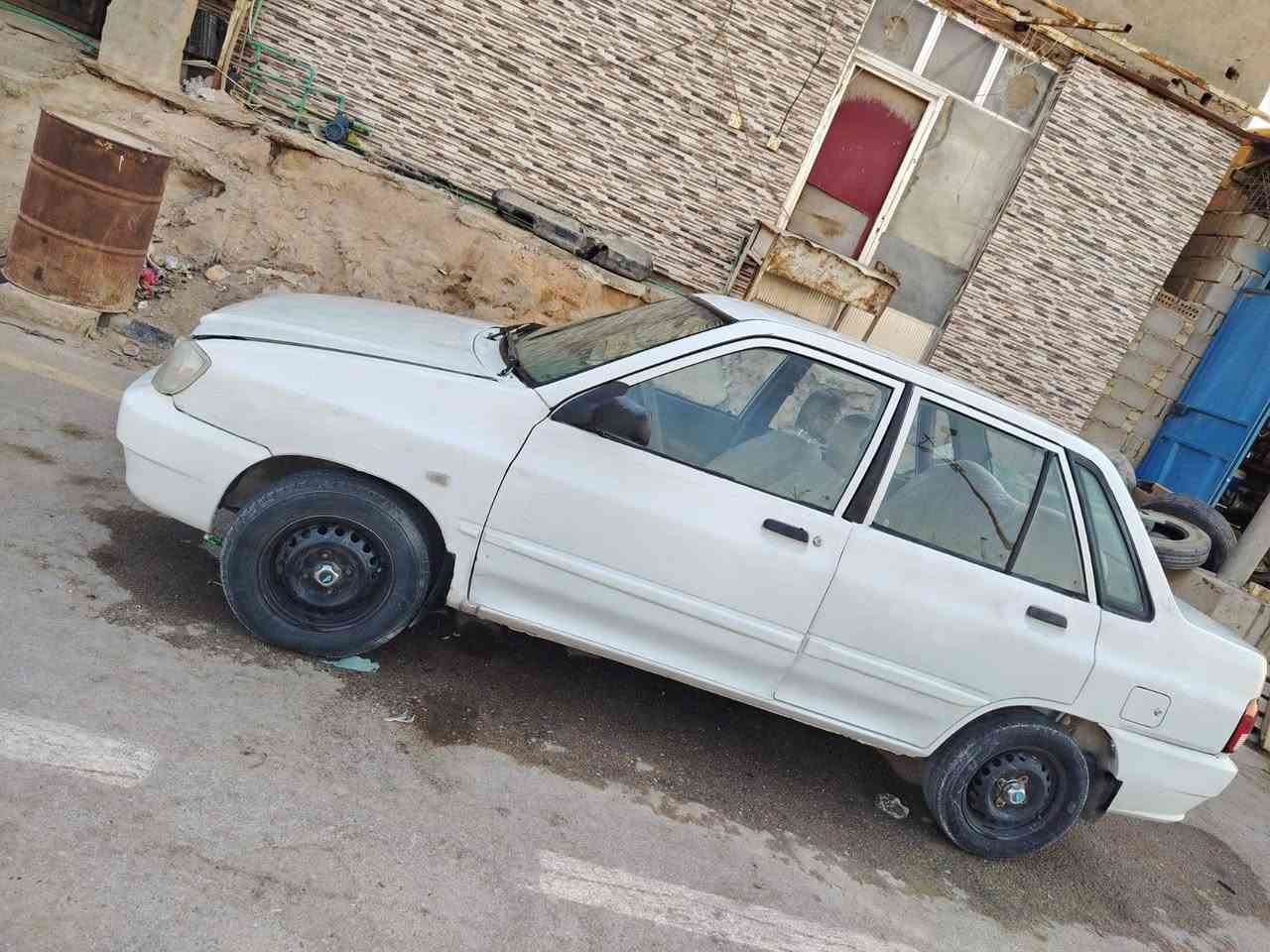 السلام عليكم سايبا موديل ٢٠١١ رقم بغداد دولي بسمي كير مكينه جدد وحداديه جديده وتخم تاير سياره بلاديه ومكفوله للأستفسار ***********
