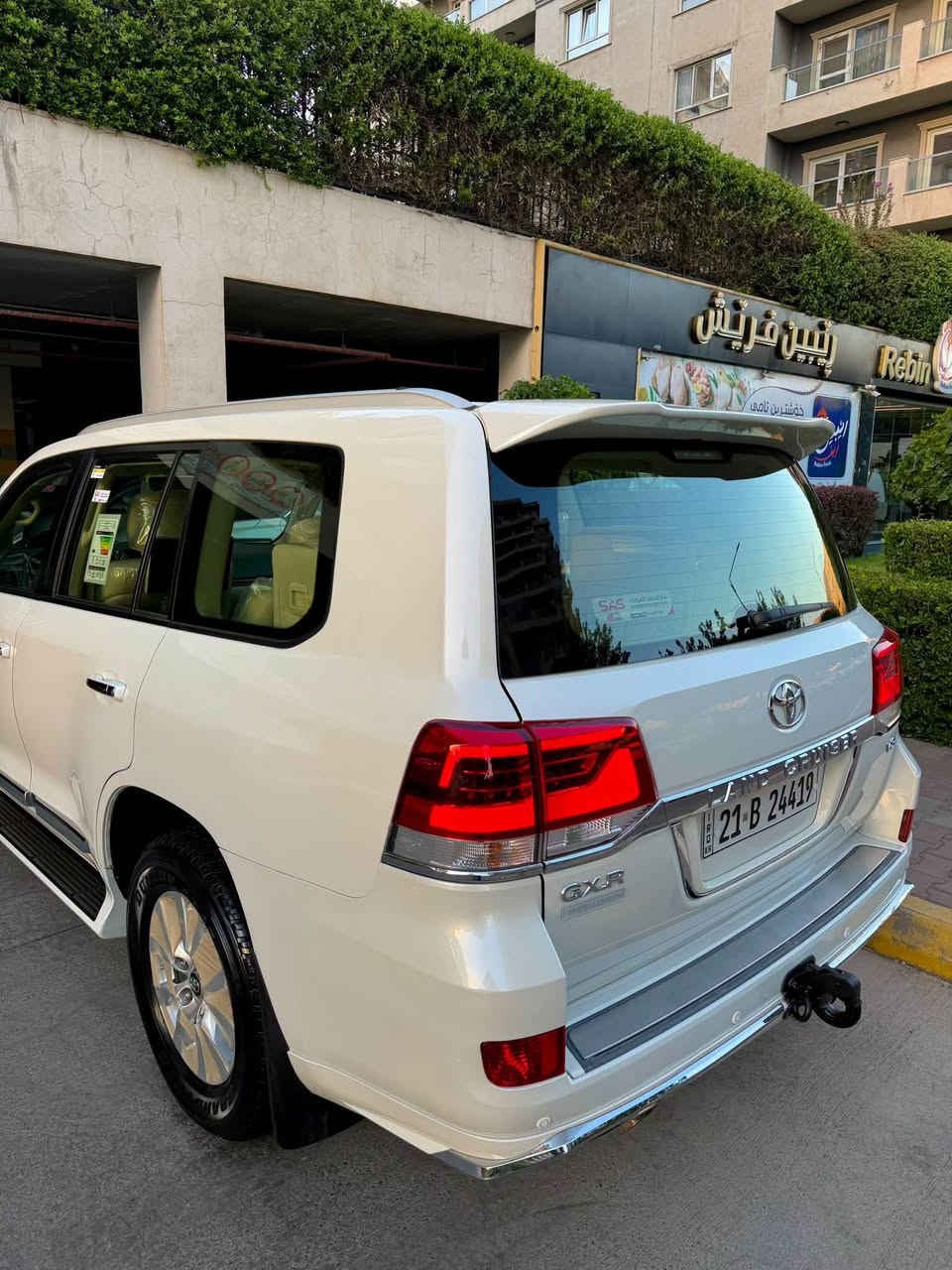 ‏Land cruiser GXR  2018  V8.4800
‏ وايت بريم اصلى
لاندكروزر 2018.
  GXR.V8.4.800
🔻ارخص سعر بكل العراق
‏‎ملاحظە : الاخوان رجائن بس بیع نقد بدون مراوس📌
أخت زيرو بل كارتون 📦📦
‏‎لاندکروزر 
2018  بريم  اصلى
‏‎💎محرک V8.4.800 سلندر 
‏‎⌛️ماشي 114 ألف
‏‎💎 بسمطين  +سماعة بيلادي +فرشات بيلادي مجوود 

‏‎💎 مكفولة كفالة عامة من الدعامية إلى الدعامية
‏‎ 💎 بدون صبخ .بدون بارد  ،بدون رصعات ،بدون حتى شخط
‏صبغ ،رمل مابي ، ..بقية كلها بشرط

‏‎🧬فول فول مواصفات
‏‎شاشة كبير لمس  حاسة رادارات
‏‎كاميرات 3 شاشات سيلاد فتحة سقف 
‏‎كشن جلد كشن كاراباي شحن موبایل  8 اريباك تبريد مركزية
‏‎بصمة تشغيل عن بعد باب جاك سلاجة ليد زينون 
‏  فورويل هوك
‏‎سيـارة عل نظافتها احسبها صفر زيرو

💎 تخم تاير دنلوب الاصلي

‏‎ 💎محرك كير بشرط مامفتوح
‏‎سيارة حيل نظيفة كلشي عل بلاد لوك
‏‎سنوية زنكة كلشي جديد مدفوع لـ2029
‏‎باسمي السنوية بشرط تحويل و خرامة 
‏‎سيارة مابيـها دينار مصرف كامل من كل نواحي

‏‎♻️نفسي يوم /تحويل و وكالة حاظر 
‏‎📍مكانك /داخل سليماني

‏‎💵 سعر 458$
‏‎☎️موبايل/ ***********
