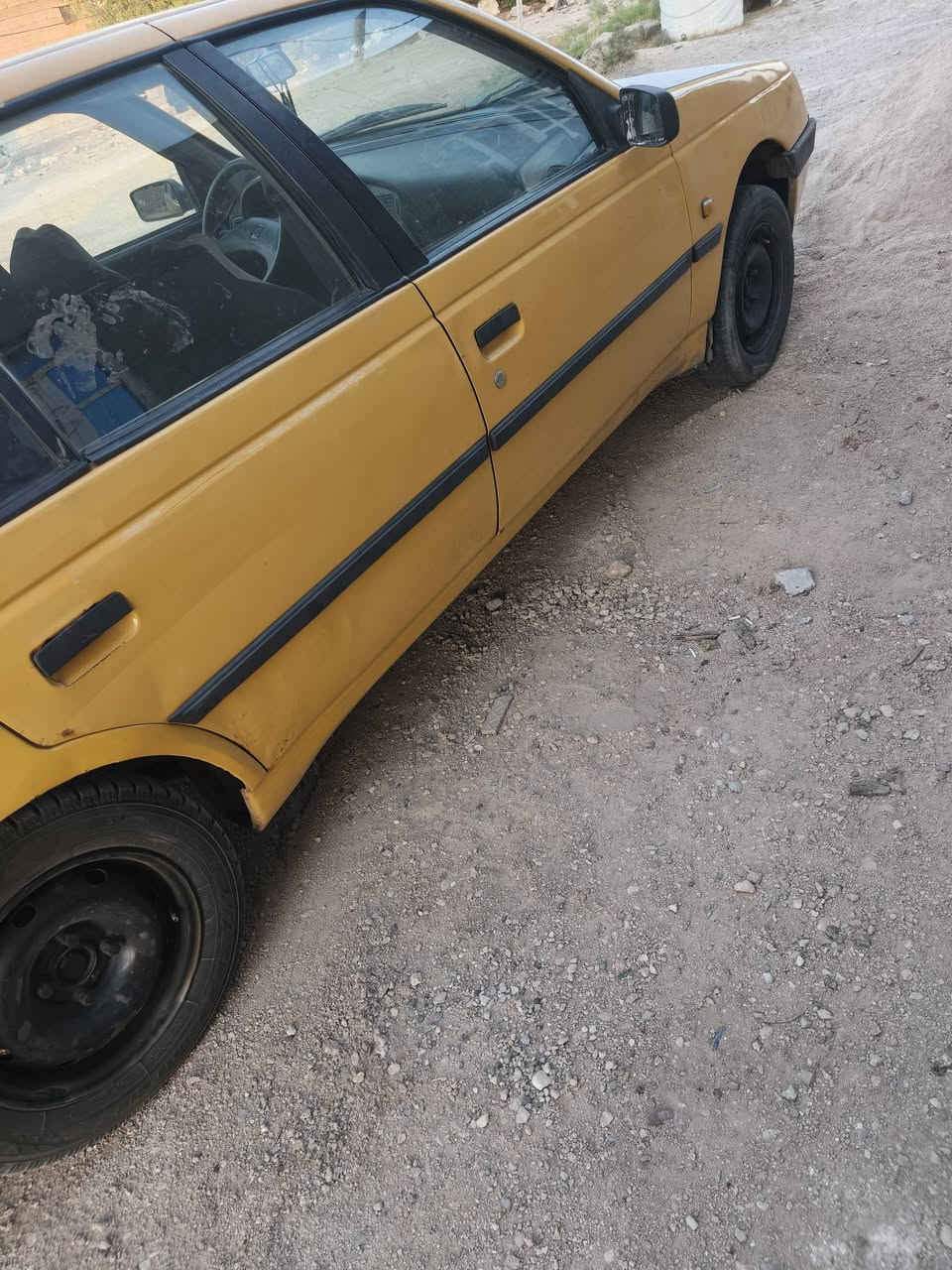سلام عليكم بيجو للبيع كير مكينه حداديه تبريد شقال وي السويج السعر 26 وبيه مجال العنوان السماوه ***********

