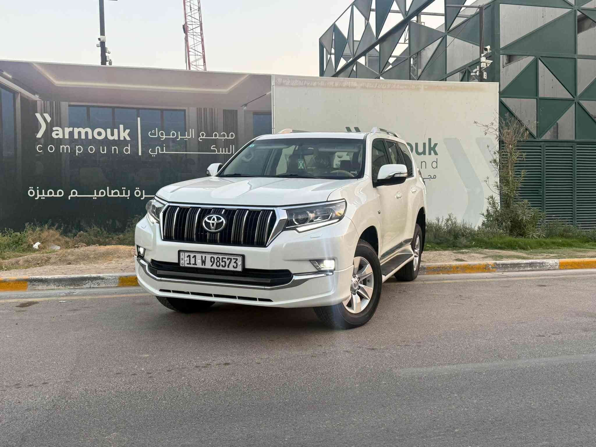 للبيع برادو ٢٠٢٠ خليجي ساز TXSماشية ٥٠
السيارة ماشية ٥٠ الف كيلو حقيقي مكفولة بدون صبغ 
مكانها اليرموك 
***********

