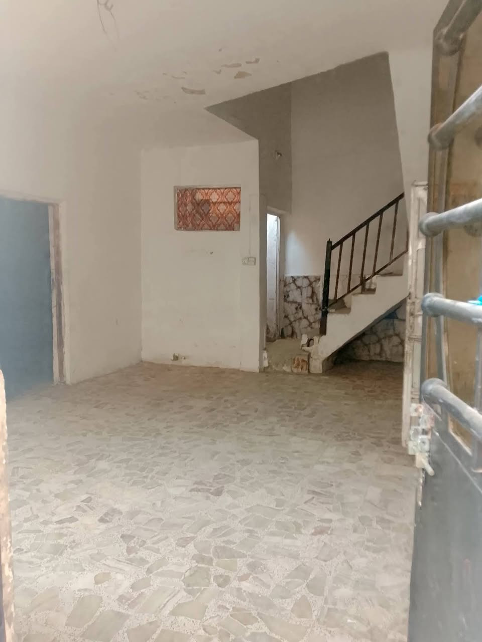 منزل ركن • البلديات • ١٠٠م