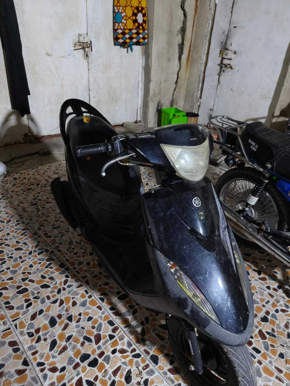 سلام عليكم ماكس عدله للبيع دراجه بلاديه كفرات مختمه درجه نضيفه مامفتوحه السرعه 120السعر750العنوان بصره***********
