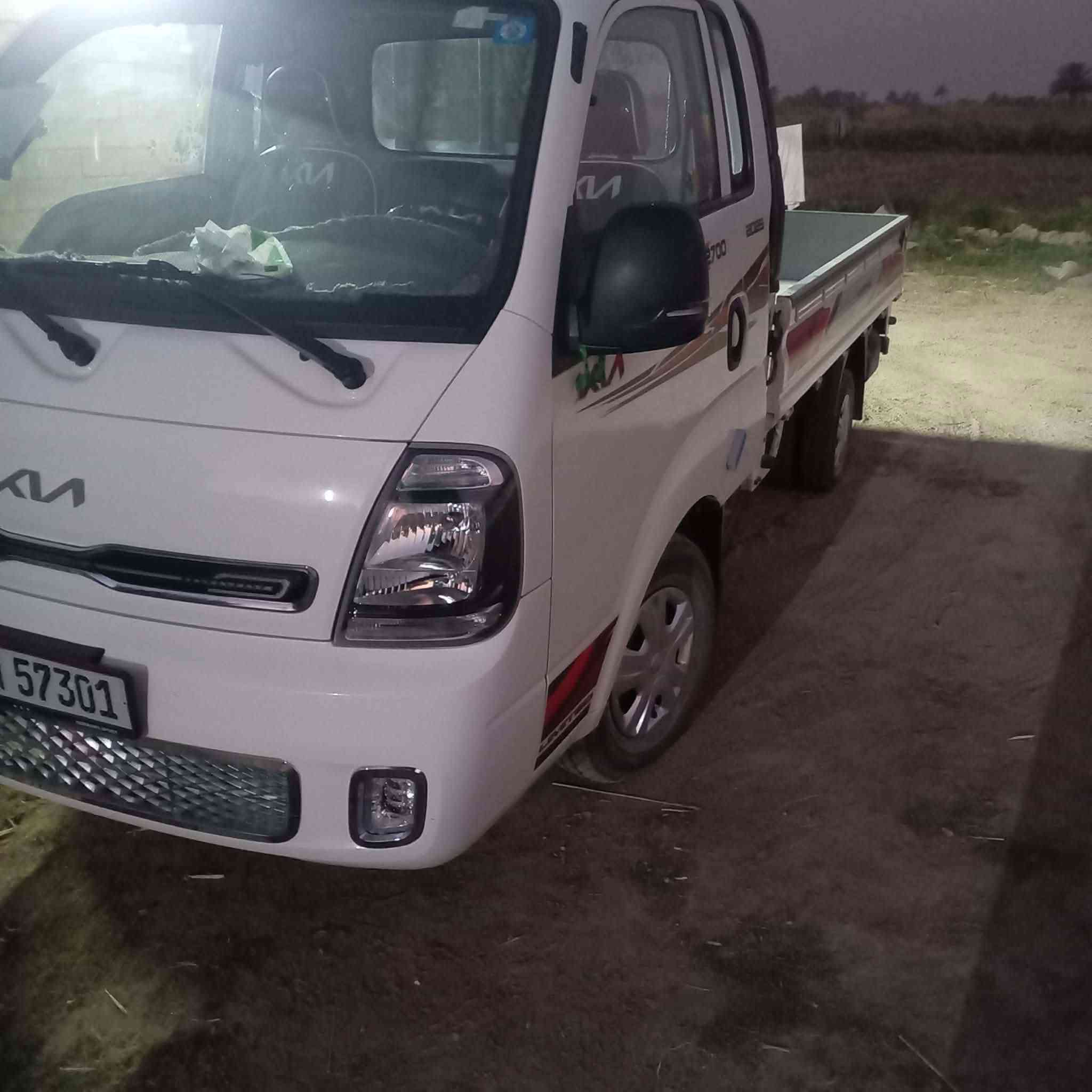 السلام عليكم كيا حمل موديل ٢٥ كفالة عامة شرط السونار دواخلهة تخبل علة وضع الشركة مدوشمة جديد بعدهن تايرات شركة السعر ١٦٥ وبيهة مجال حك الجية الرقم كورك ***********اثير ***********والموشراي لايتعبنة
