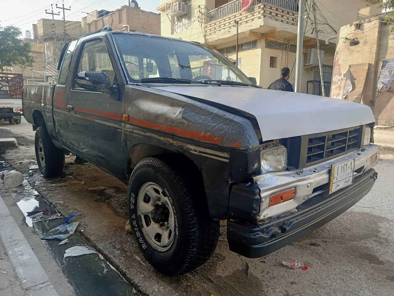 سلام عليكم شلونكم شباب نيسان 91 قماره وربع للبيع رقم ذي قار بسمي سنويه 19 تحويل مباشر مكينه وكير ونجي 4 جدد تخم تاير حداديه نضيفه السعر 25 ورقه وبيه مجال مكان شطره 
تصل ***********
