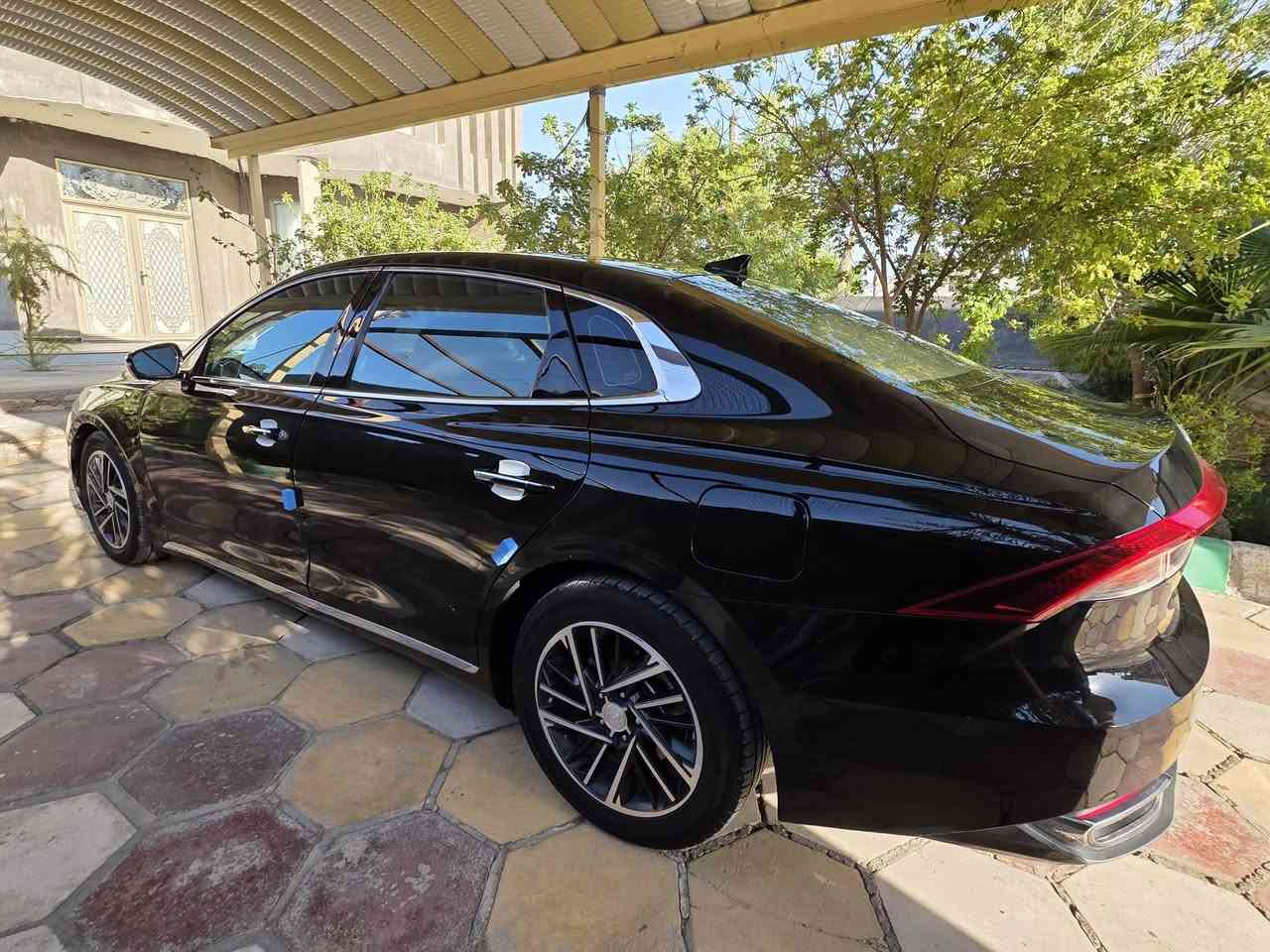 هونداي ازيره كوري غاز 2022
كفاله عامه من الضربه مراوس بيع 
سياره كوري داخله 4قطع رش بدون فتح 
بسمي هزه جديده 
مواصفات بصمه  1/1 فول عده لفتحه 
رادار امامي توقف ذاتي نقطه عمياء تشغيل عن بعد صندوق ذكي يفتح عند القتراب ترحيب عند القتراب سايد بريك اوتو لايت اوتو 3انضمت قياده قياده ذاتيه مثبت سرعه كير شفاتات ستيرن     تخم تواير جدد باتري جديد ماتصرف عليه ربع 
اذا شراي راسني وبل خدمه   
تصل ***********
الموقع السماوه
