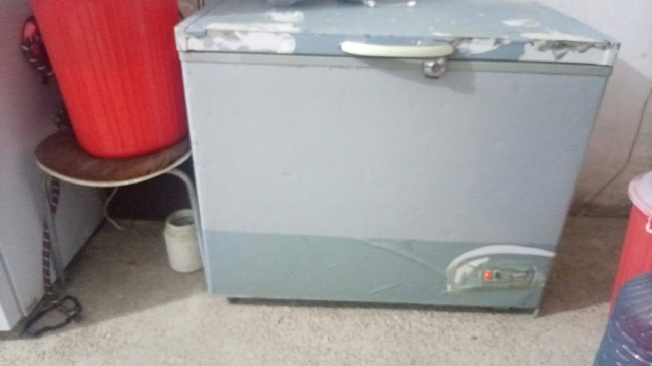 المجمده 200 بيها مجال شوايه كص 150 بيها مجال بلانكات كلهن شلع 75 بيهن مجال المكان الحسينيه مال راشديه توصيل خاص لو اتصل ***********
