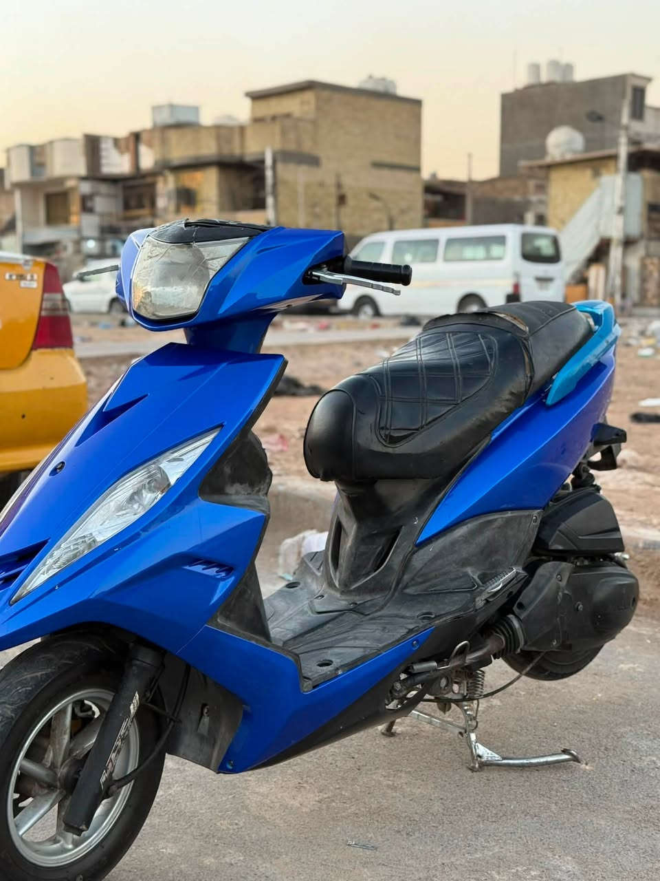جيتي آر للبيع مكاني بغداد مدينه الصدر السعر  مليون و100 وبيه مجال بصيط ***********
