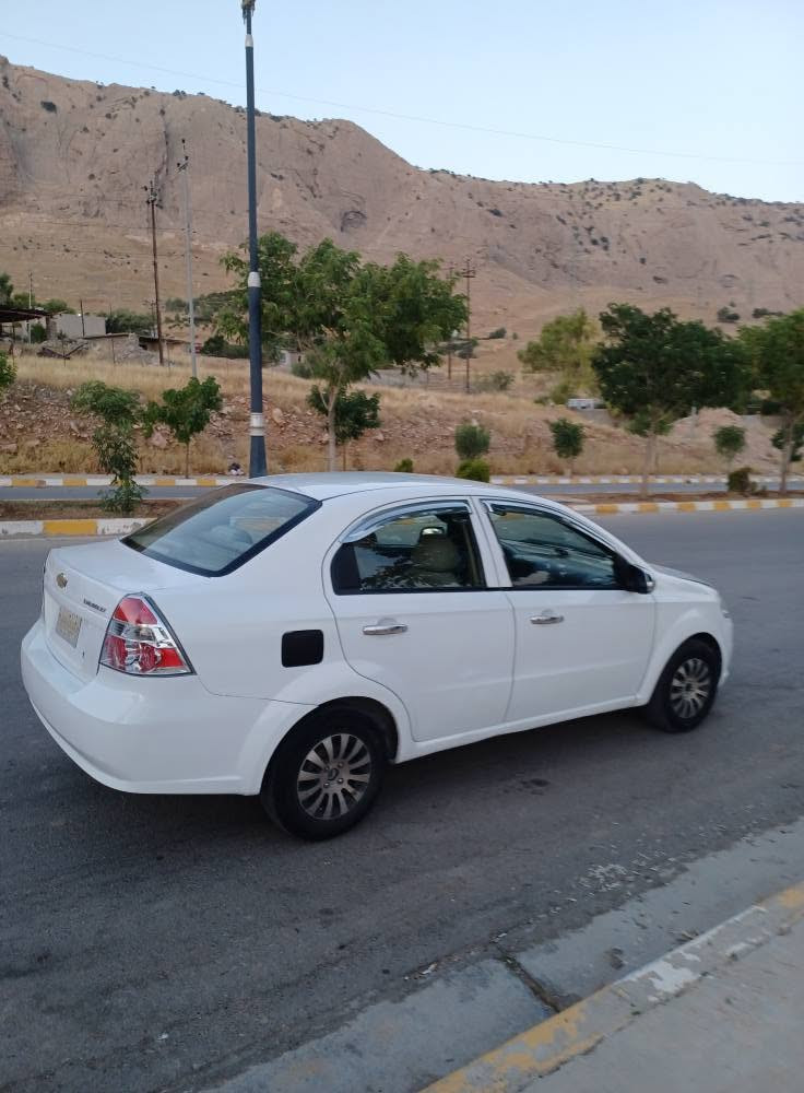 ئەڤیۆ مۆدیل ۲۰۱۱ ئۆتۆماتیك خلیجی ناوزەرد تەبریت ساردو گەرم بەشەرت گێڕو مەیکینەی لۆکە بەشەرتی فیتەر هەرچوار تایەکەی تازەیە هیچ تەقەو ڕەقەی نیە بەنزین زۆر کەم ئەخوات ماڵی فەقیرە سەنەوی پلاستیکە هەتا ۲۰۲٨ تازەیە بەشەرتی ئەوەلیاتو حاسیبە بەوشەرتەی هەموکوردستان بگەڕێ بێ کێشەیە هیچ دەعمو لێ دراوی پێوە نیە هەموگیانی لەسەر دەقی شەریکە ماوەتەوە ماڵی دۆستە نرخی ۳۹گەڵاو مەجال ***********/*********** دار بنديهكان, السليمانية
