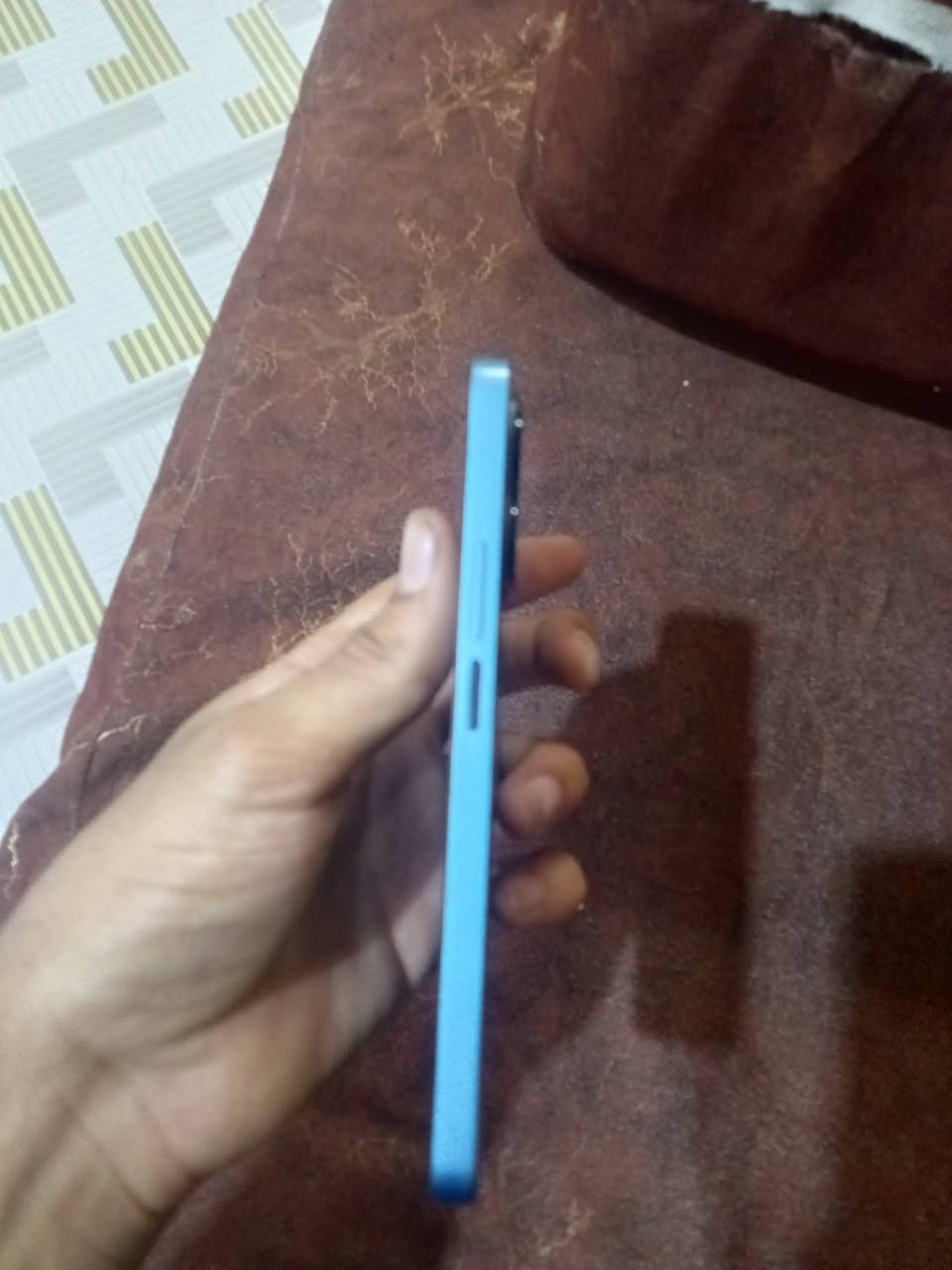 سلام عليكم جهاز البيع هونر x8a جهاز كلش حلو ونضيف سماعه واڪفه فقط العنوان البصره شط العرب سعر 110 امامك جهاز بس كفر ويا كرتونه شاحن ضايعات  رقم.***********
