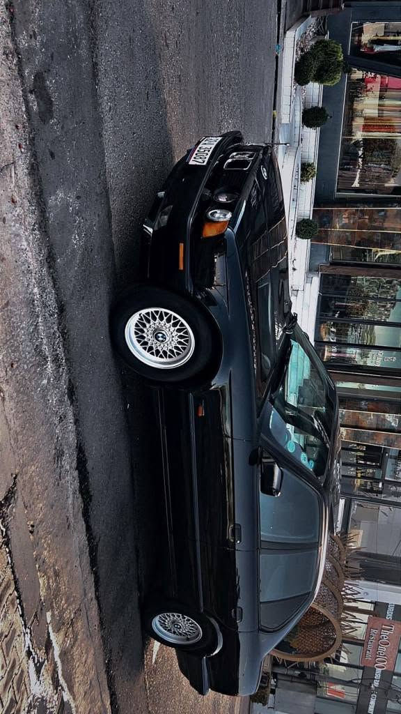 سه ره تا به ناوي خودا .
🇧🇪BMW بؤفرؤشتن 
مؤديل 1991📦 
 (سلايته )
(ته بيريده )
520 كه پسي گيرعادييه 
دووجام كاره با
تازه عام كوره كراوه 
ره قه موو سنه وي نويي 

گيرو مه كينه و ته قه و ره قه ي
به شه رتي سه ت فيته ر به دواي مه سره ف مه گه ري كلاج عه ينه ي تازه

 گؤراوه ناوخورفه ي لؤكه چوار تاييه و ويلي حه سيري نوي له ژيره چوار به ره ده رگاي لؤك کامل مه سره ف کراوه جه م
په كي خه فيفي پيشي هه يه تي

 شايه ني باس نيه بي سه ره ده بل وشانصي زؤر خه فيفه تكاييه مشته ري ني بيزارمان مه كه له هه وليرم 
تيبيني گؤرينه وه م نيه به س فرؤشتنه سعري (59) وه ره قه و معامه له يه كي برايانه ره قه م 
*********** ادميني♥️وه ری گره. أربيل, العراق
