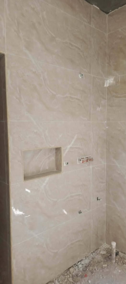 خلفه سيراميك من سماوه متفرغ حاليا أسعار مناسبة لتواصل واتساب ***********
