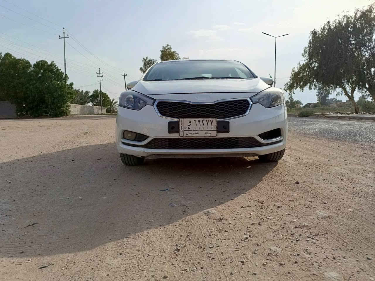 سيراتو ٢٠١٤ خليجي رقم بغداد تحويل ثاني يوم سيارة بيها جفية خفيفة ع تكم ومصبوغه عام اله جنطه وجاملغ خلفي سيارة كفالة محرك كير حدادية بل باكيت مال جناية احلى من صورة تجي تشوف وتقتنع وبل عافية ع الي ياخذها 
السعر٨٣ وبيها مجال حك جية 
مكان سيارة حلة حصوة 
الاستفسار 
***********
