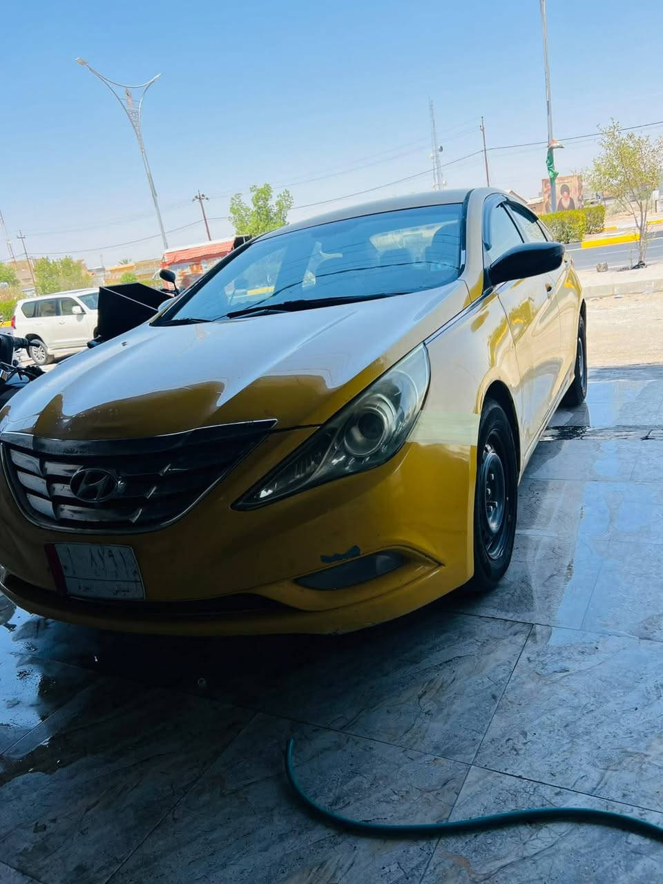 د سوناتا 11كير ومكينه وتبريد ثلج بيها جامغ امامي وجاملغ خلفي بدون دواخل كفاله شواصي ولغو ودواخل سياره من كلشي مراوس او بيع  بسني سياره حلوه وكامله سياره رقمها ديالى عنوانها ديالى بلدروز ***********واتساب وخاص
