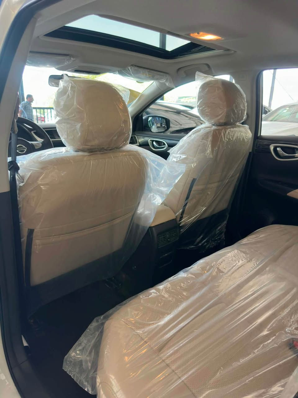 سەرەتا بە ناوی خوایی گەورە 
SENTRA 2025  SYLPHY 🤍
کوشن جلد -سلاید-ناو کریمی 

***********
سینترای سیلفی ٢٠٢٥  سفر کیلۆ متر رەنگی سپی زۆر کەمە لە بازاردا لای ئیمە بەردەستە سپاس بۆ خوا بە نرخیکی تەواو گونجاو پەیوەندی بکەن لە خزمەتانام 
عەدەد بەردەستە لە سلیمانیم  
*********** السليمانية, العراق
