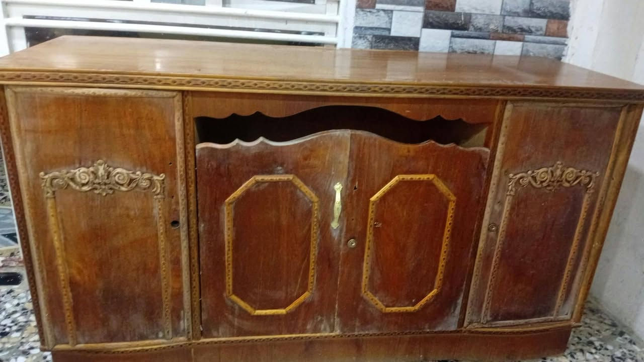 تنور ب 30 استعمال قليل 
صوبة ب 30 الف
مغسلة 25 الف
بوفية 50 الف
العنوان بغداد العبيدي
***********
