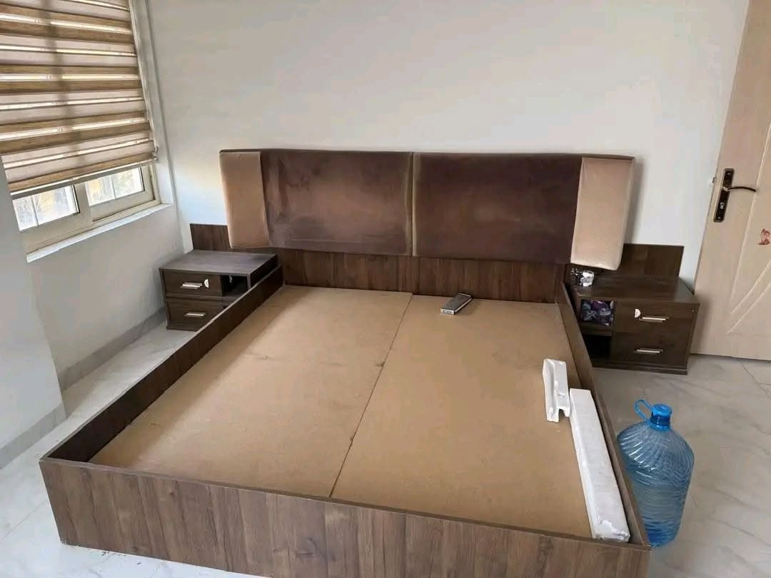غراض  البيع ستفسار اكثر تصل على رقم  بحركه قرب جامع ملا رشيد
📲 متوفر واتساب***********مراسله خط فقط

نص مكتوب في الصور:
- +964 751 884 0...
- اليوم، ٧:٠٢ م
- Galaxy A25 5G