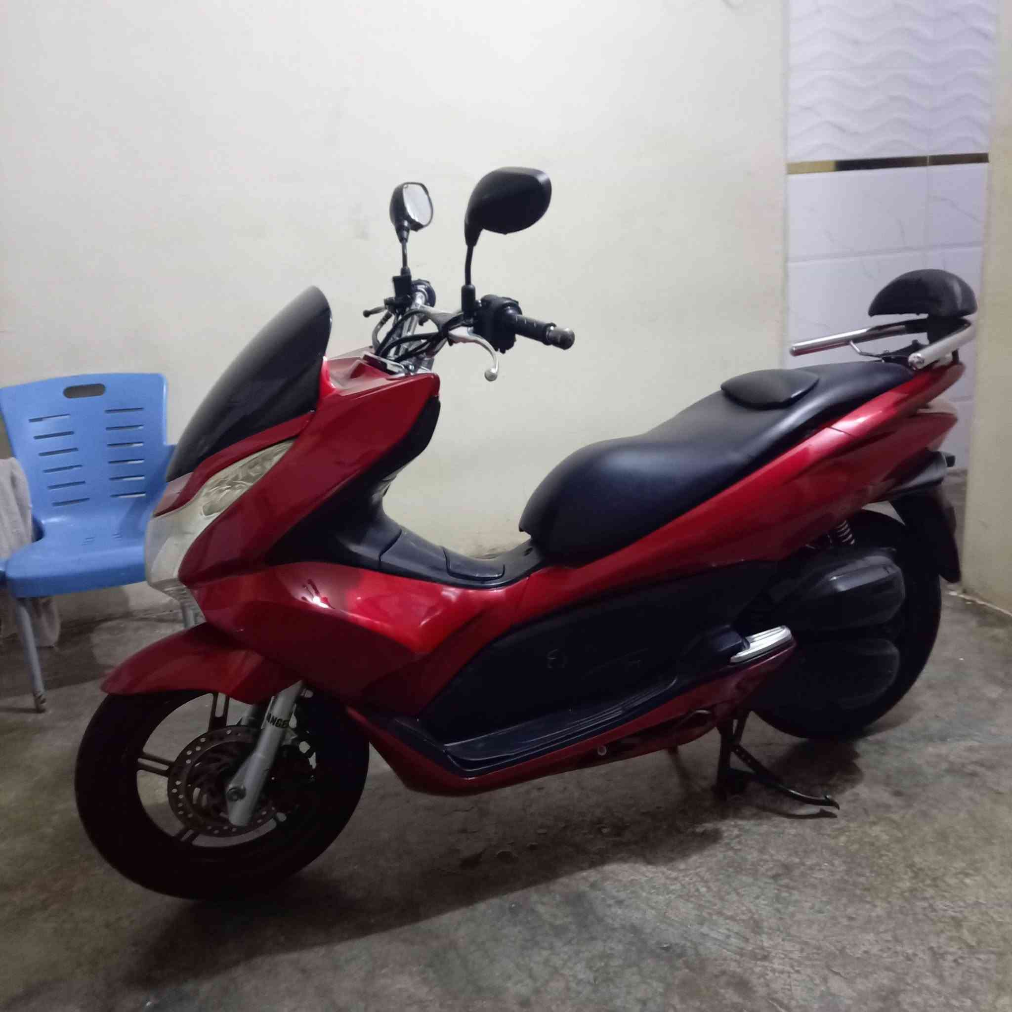 PCX • ١٥٠ • جيل الأول