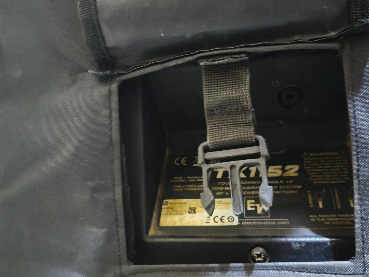 للراغبين بالحصول على أداء صوتي احترافي ونقي، 
🔹 سماعات EV  موديل TX1152 (أصلية)
أداء قوي وثابت مناسب لمختلف المناسبات والفعاليات.
🔹 باور أمبليفاير (Power Amplifier) نوع HK 41100 (أصلي)
قدرة عالية وكفاءة ممتازة للتشغيل الاحترافي.
📍 للتواصل والاستفسار:
يرجى الاتصال على الرقم: ***********
