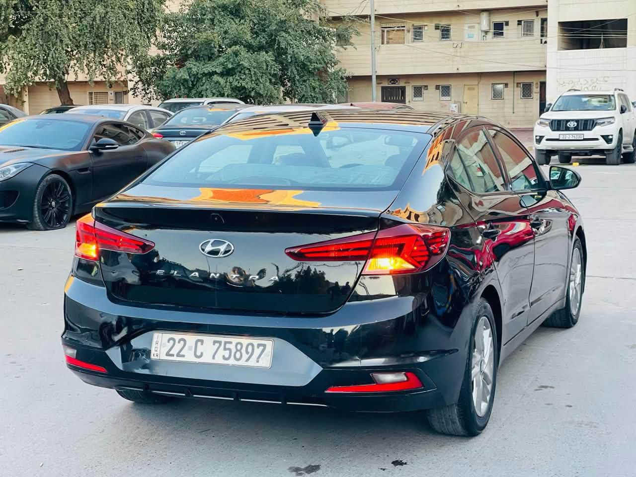 السلام عليكم
النترا 2020 للبيع  

مكينه 2000 دوش كير AT المرغوب 6 نمر 

كير مكينه كفاله حداديه تبريد خيـࢪ من الله

ماشيه 85 ضربت سياره ناشرها جاملغ مبدل والبنيد والباب راجعات مصلحات 

تحكم ستيرن جهتين كروس سرعه شاشه ابل كاربلاي شاشه اعطال حساسات مري حساس كامرا خلفيه رادار امامي 

رقم اربيل تحويل ثاني يوم 

سعرها 118 وبيها مجال مكانها بغداد الكاظمية او بغداد جديده

***********
