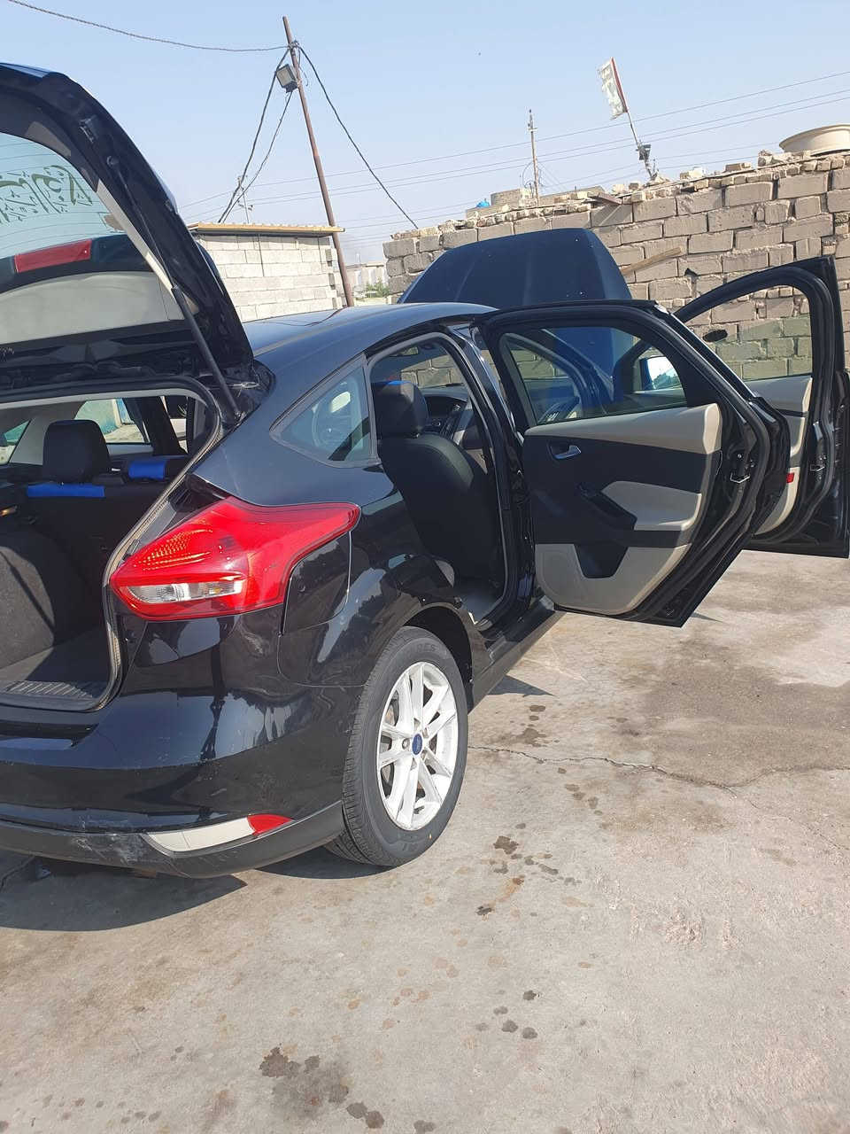 فورد فوكس ٢٠١٨ 
رقم بغداد مشروع وطني 
كير مكينة كل ممتاز السعر ٧٥ 
السيارة موجودة في ميسان العمارة 
*********** 
***********
