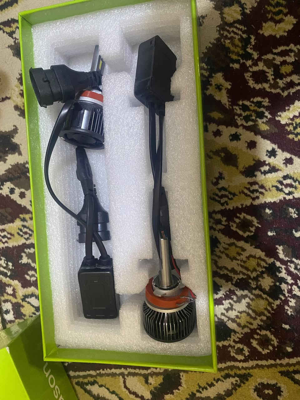 لايت زنون جديد بس بي فيشه مقطوعه موجوده كامله
معروض ب 40 وبي مجال بصيط ***********
