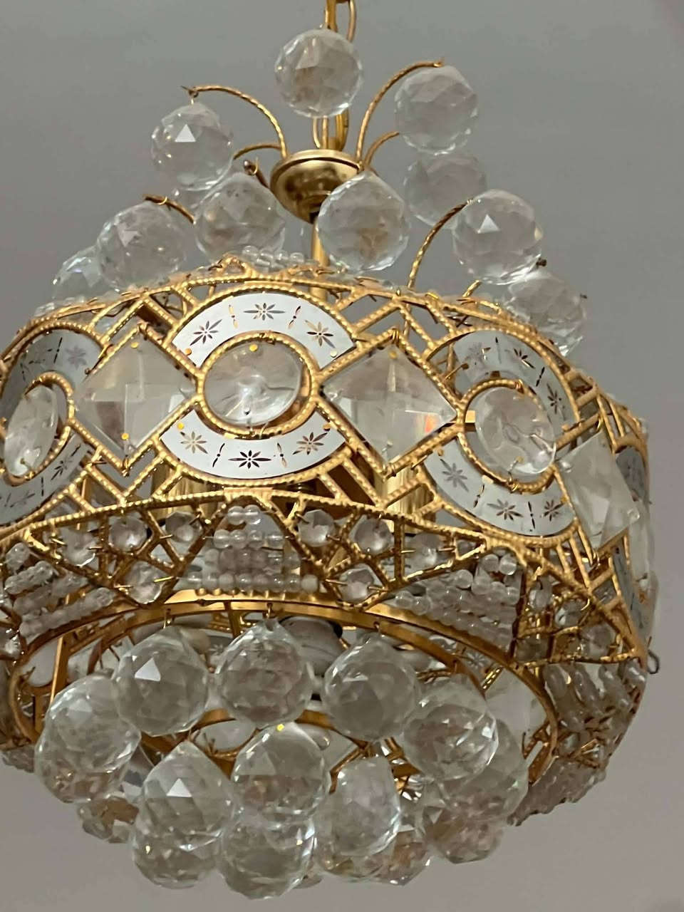 ثريا ب40وبيها مجال
