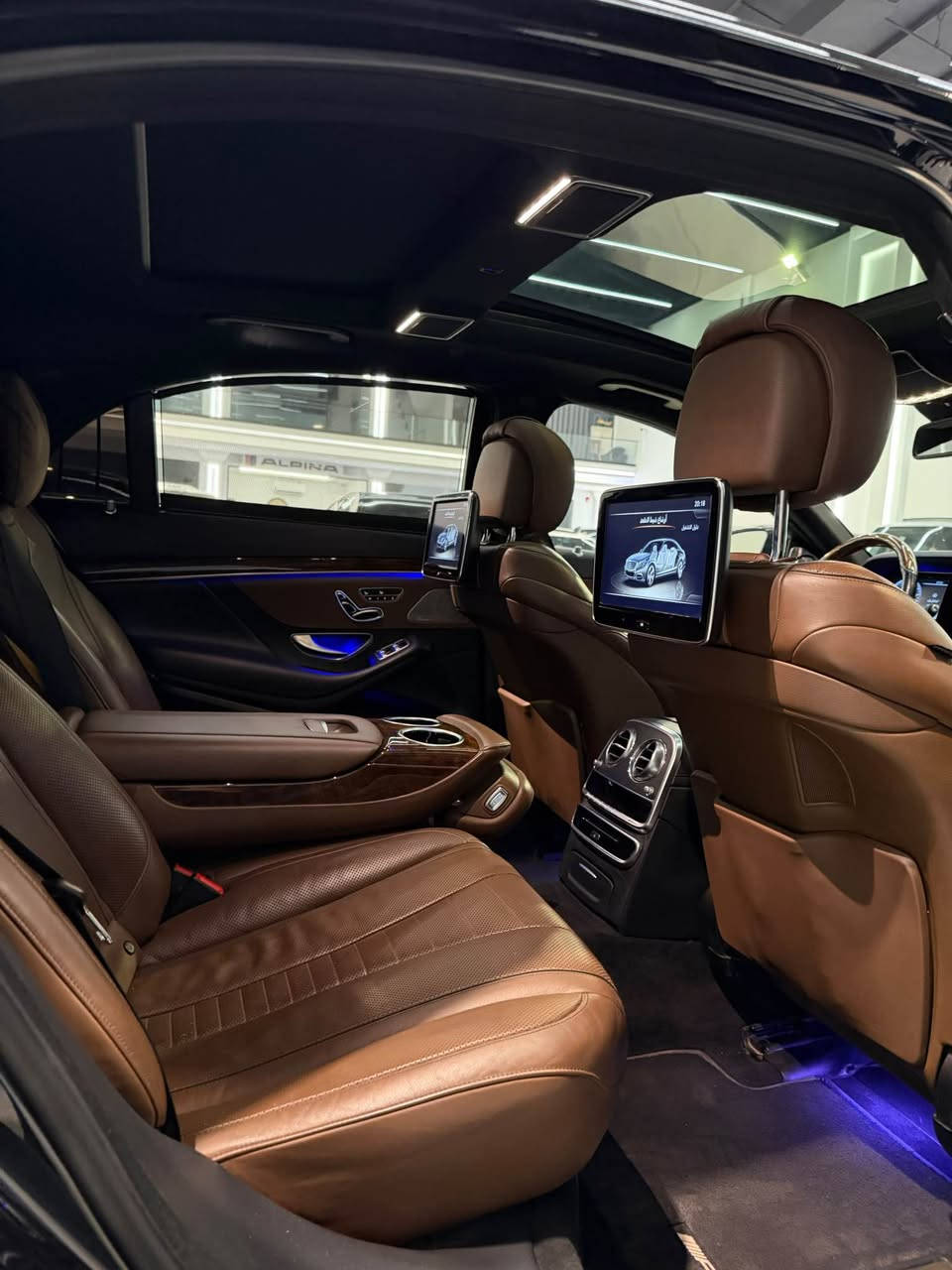 السلام عليكم
للبيع Mercedes S500 2014 وارد الماني كلين تايتل
سعر/ 380$ ورقه بيها مجال لطيبين 
مكينه 8 سلندر (4فصوص) 
بانوراما ٥ بردات ٤ كامرات حساسات 360 اوتو بارك رادار امامي رادار خلفي نقطه عمياء كشن تدفئه و تبريد كشن يفتر ويه لستيرن قياده اليه ثلاجة خلفيه عطر بجكمجة شاشات خلفيه بصمه ابواب بصمه تشغيل جكات تنزل وتصعد كشن خلفي مفصول vipداخل لدات ٧ الوان جنطه كهرباءكشنات خلفيه كهرباءداخل جلد ابيض (اصل)ماشيه 123  الف کیلومتر
للاستفسار: *********** whats app أربيل, العراق
