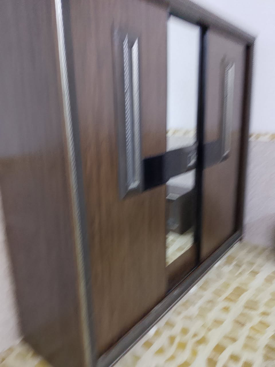غرفه نوم خمس قطع سعر 200
***********
