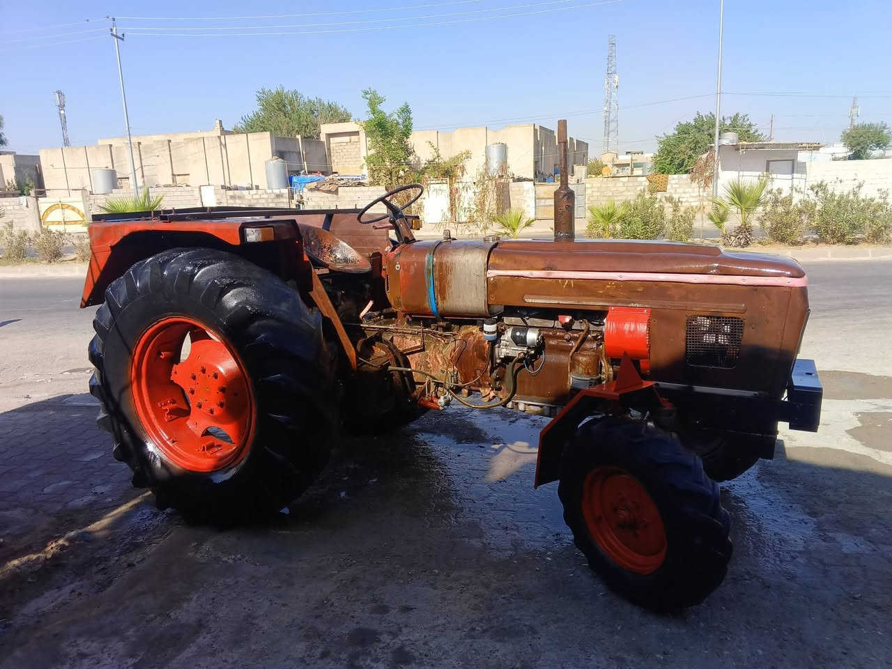عنتر موديل 83 للبيع مكان كركوك سعر 4 ملاين وبي مجال محرك كير اكسل كهربايات كل شرط ***********   /   ***********@@
