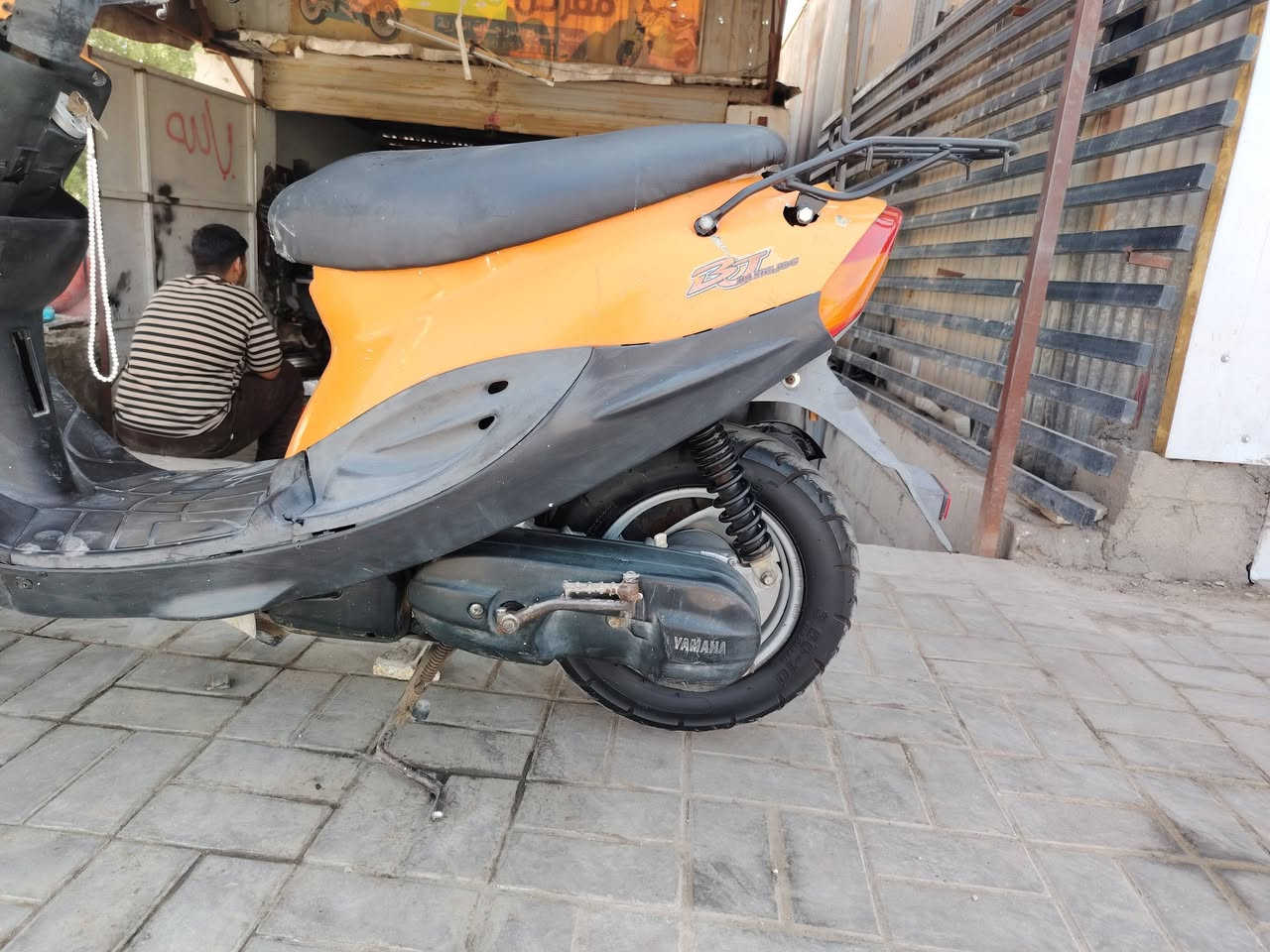 دراجه بيجي للبيع السعر ٣٠٠ وبيهه مجال الشراي يتصل عل *********** مكانهه السماوه كرهبايات شغاله سلف هندر مكينه ناعمه
