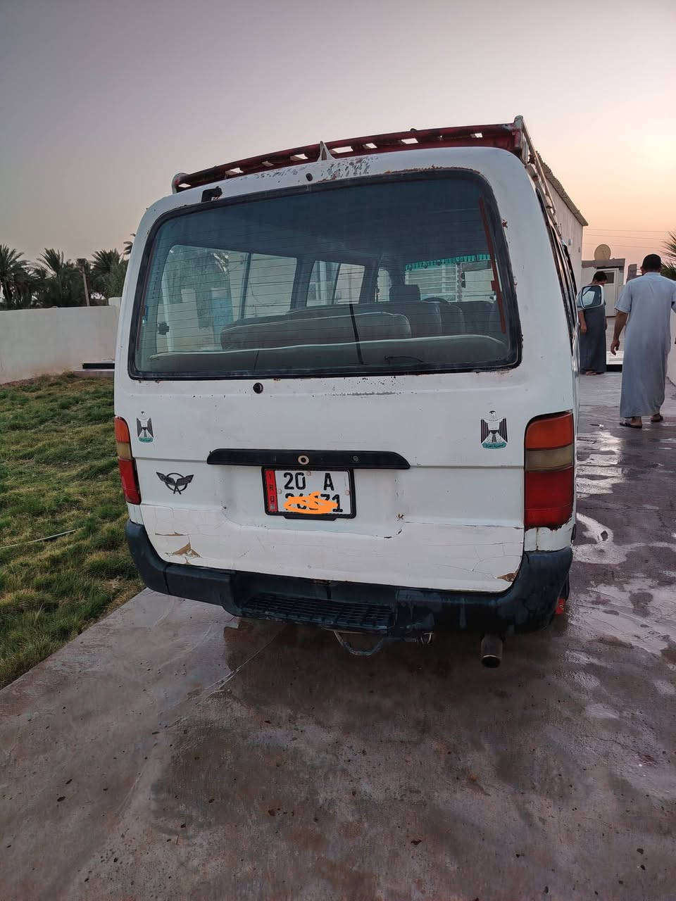 السلام عليكم هايسه بوز موديل 95   للبيع اومراوس بسياره سيفيه  سنويه نافذه من شهر الواحد سيارة جاهزه من كلشي للتواصل *********** مامتواجد ع انت
