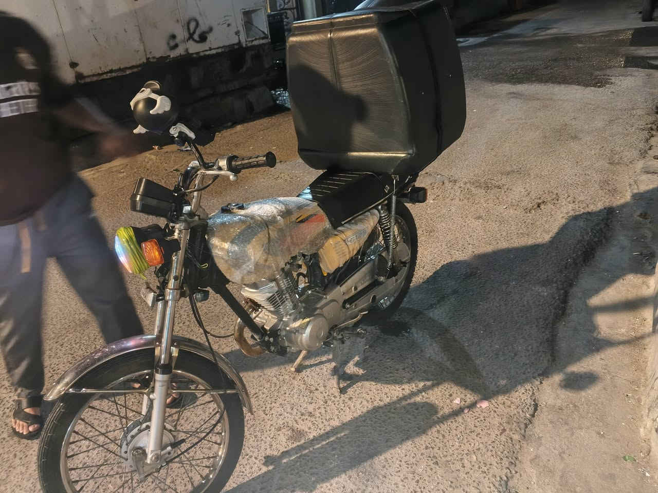 دراجه نامه كلك أدوات برغي ما مفتوح بيه
سعره 550 بيه مجال قليل مكاني حيانيه 
رقم الهاتف ***********
