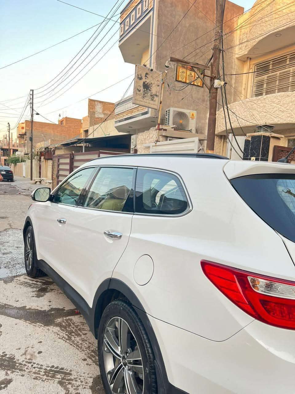السلام عليكم  بيعه مستعجله125$
سياره سننافي 2014خليجي كفاله عامه عده شبر بل بنيد 
فول مواصفات 1/1
7 راكب 6 سلندر 
***********للاستفسار
