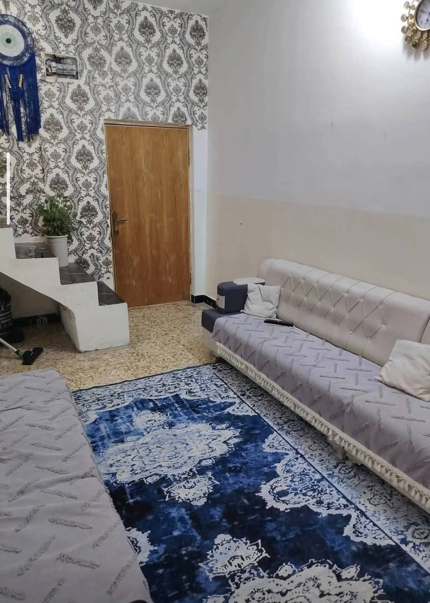 *********** واتس
بيت للبيع سعر مناسب مع اثاث الغرفه فقط سبلت ياخدوو ب 27 بيع مستعجل مع مجال بسيط بشارع شفلات بلمطار الجديد وقريب شارع وكله صب كونكريت وسعر مناسب 18 مع مجال بسيط ويرهم اقصاد ////// بيت للبيع المطار الجديد شارع شفلات

۱۰۰ متر البيت غرفه وصاله ومطبخ وصحيات البيت معايز اقرب نقطه داله جامع الرسول الاعظم مقابيله البناء طابوك والسقف والاساس صب كونكريت سعر 18 يرهم اقساط
