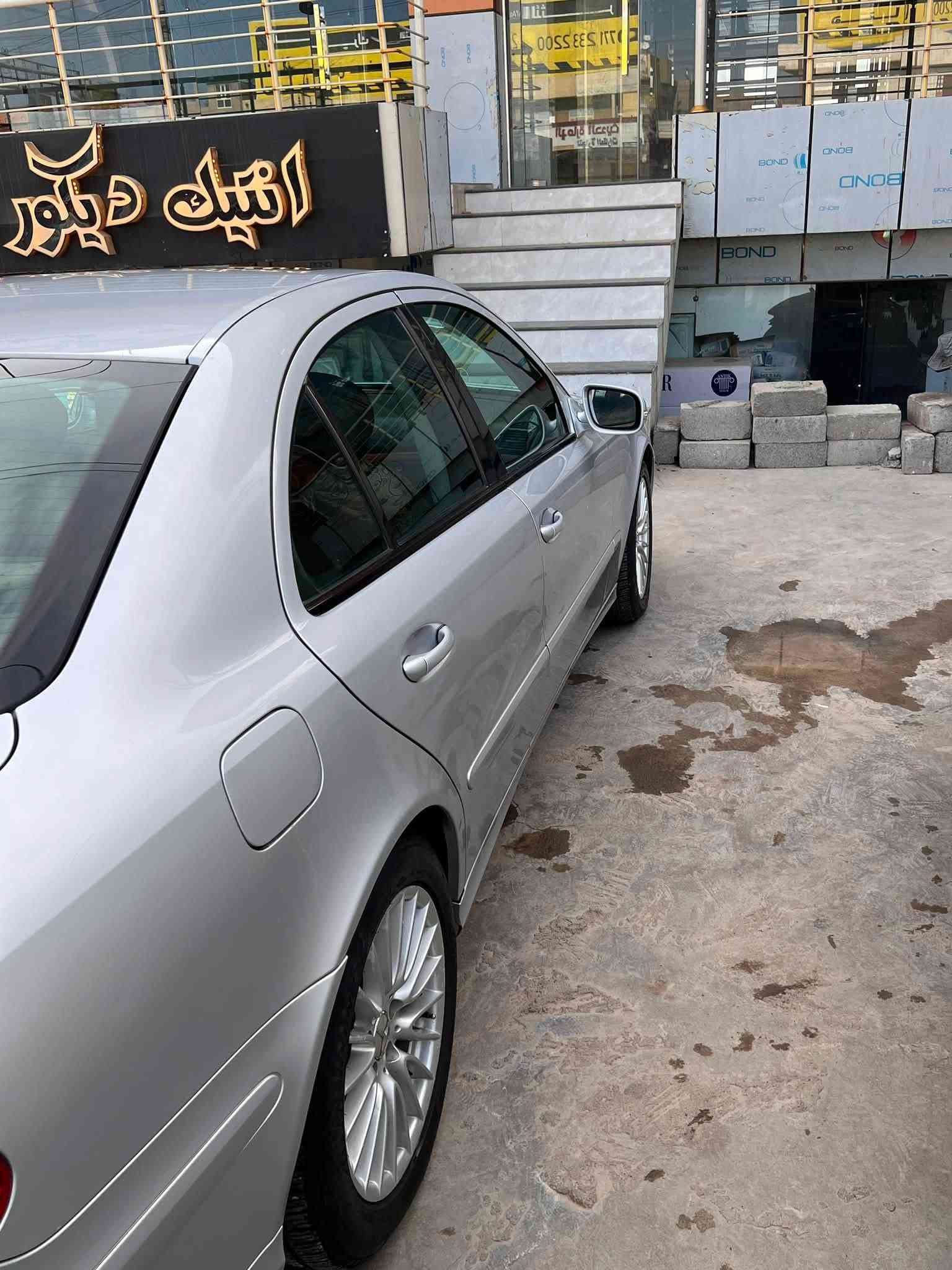 للبيع- مرسيدس E200 Kompressor- 2008 فول
مواصفات
بسم اللّٰه الرحمن الرحيم
ماسمي تحويل اني يوم موديل 2008 فيس لفت الجديد رقم اربيل -
المواصفات:
• محرك 1800 كومبريسور 184 حصان - محرك جديد تبديل مسكر
شرط
• ماشية 65 الف فقط على المحرك الجديد
• كير اوتوماتيك 5 نمر - دفع خلفي
• اللون فضي - الداخل اسود ملكي تطعيم خشب جوز
• مكفولة من الصبغ - بدون قطرة صبغ وبدون تبديل
• فول مواصفات: فتحة سقف, حساسات امامية وخلفية، لايت اوتو، حساس مطر، كشافات ضباب، ويلكب AMG 17، مري شفط كهرباء مع اشارة، مراية تعتيم اوتو
• تحكم ستيرن جهتين + تلفون + مثبت سرعة
• سويج شفط الاصلي مال مرسيدس + سويج سبير
• انظمة امان ESP + ABS + 8 ايرباك
سيارة جديدة بمعنى الكلمة، لا صوت لا خشخشة، حدادية جديدة، تايرات جديدة، تبريد ثلج، كهربائيات كلها شغالة، ما تحتاج برغي.
مكان السيارة: الموصل
السعر: [110] وبيها مجال للطيبين
***********
( واتساب) :الشراي يتصل
لا اتعامل مع معارض - البيع وجه لوجه
