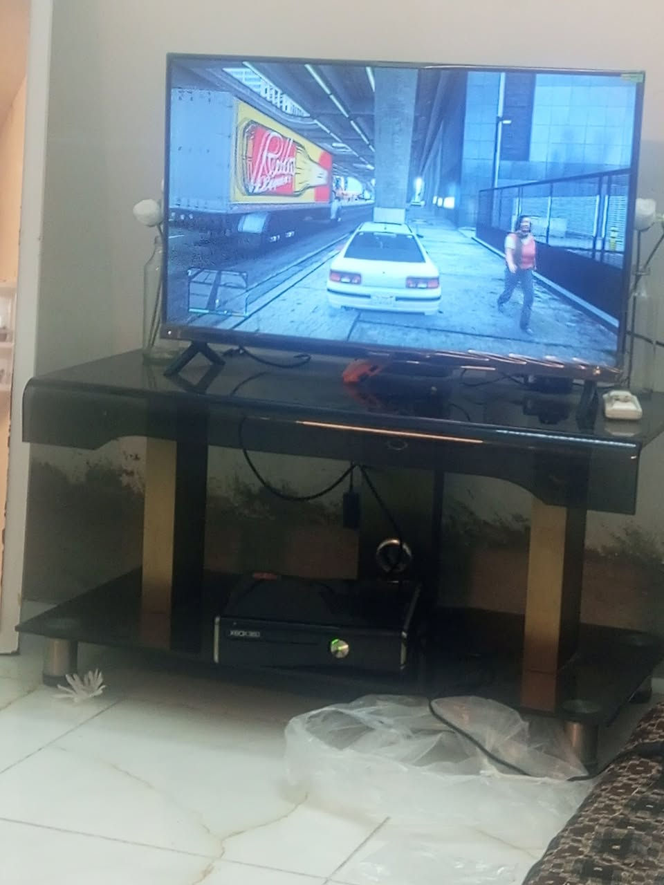 Xbox360 سلم مهكر كامل بي 246 لعبة 
gtav
وكولف ديوتي وكثير العاب مع يده وايرلس ويده هديه واير شرط جديده بالكارتون والبلي يجيك بالكارتون السعر 130
