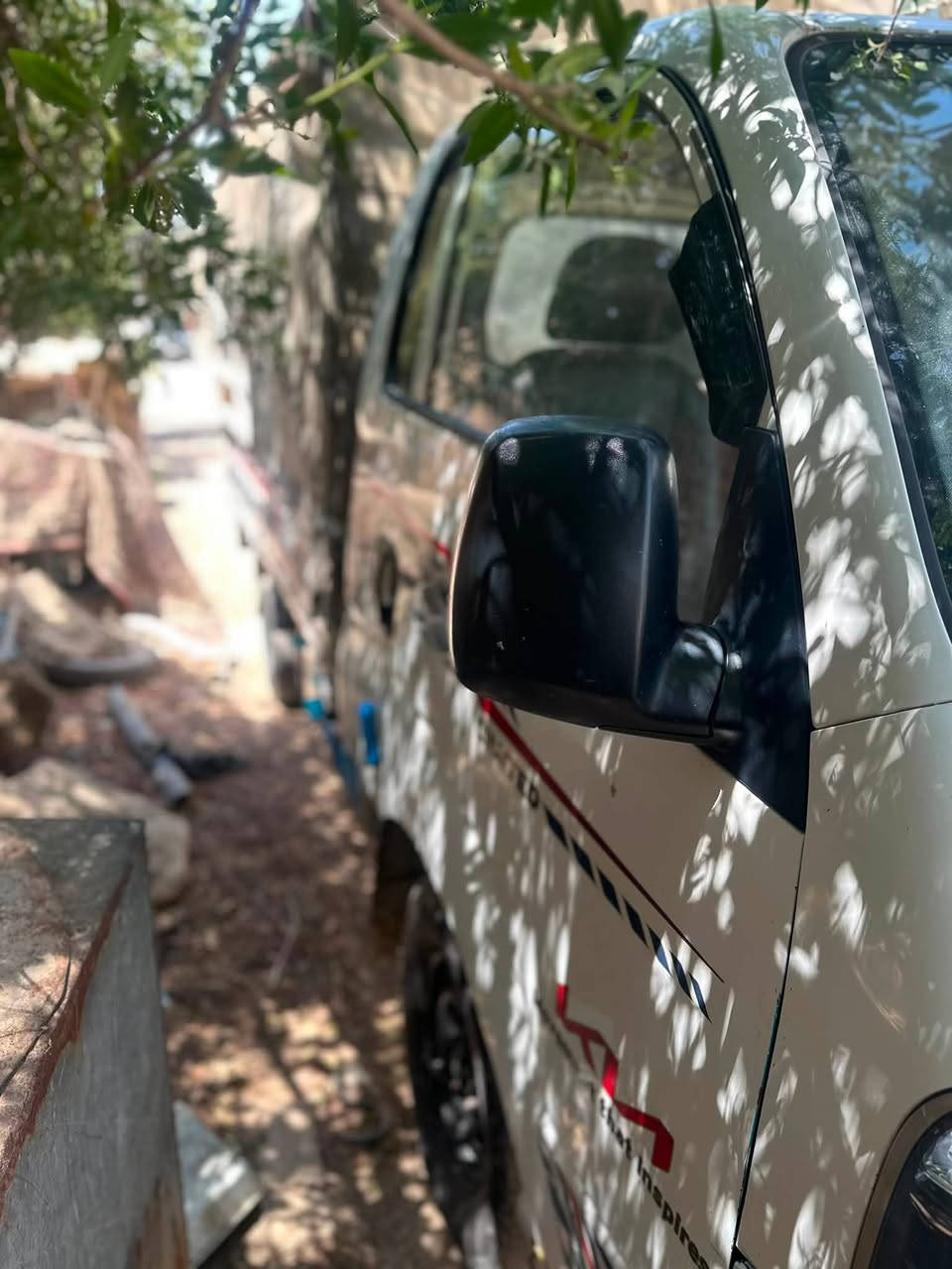 بنكو نثية ٢٧٠٠ كفالة عامة موديل ٢٠١٧ تخم تاير جديد باتري جديد كهربائيات شغالة جاهزه للعمل تعمل وتسير بوجهه للشغل ماتصرف عليه ربع مكفولة كفالة عامة مكانه سماوة و مالكه بالسماوة رقم قادسية سنوية لل ٢٧ حساسات و كاميرا وشاشة جاهزه من كلشي جادرهه و محجره هدية للشراي سعره ١٢٠ وبيها مجال كفالة عامة مكانه سماوة قشلة رقمي ***********
