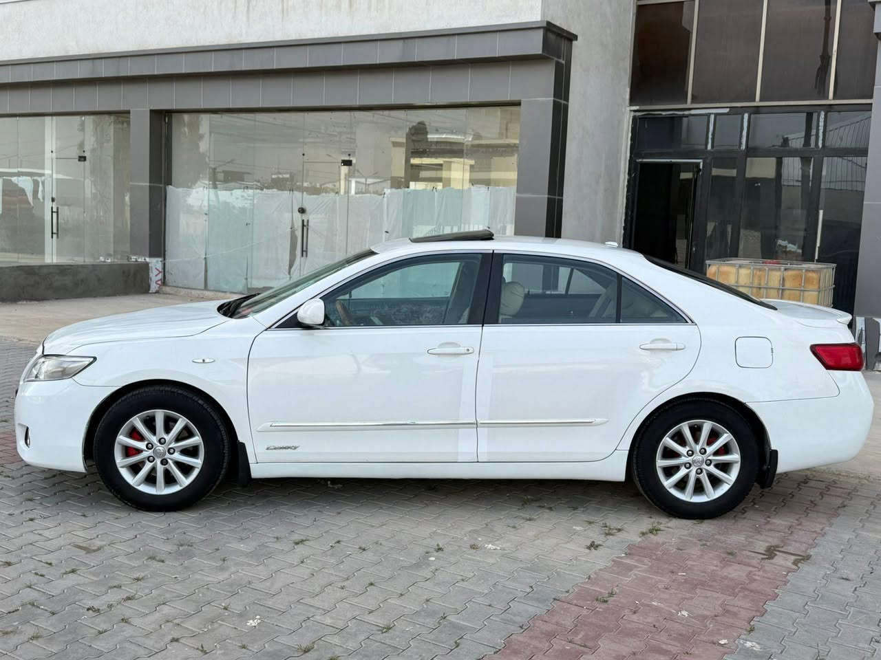 كامرى 2008 مواصفات GLXخليجية أعلى فئه بل كامرى برده سللايت 4سلندر كير محرك شرط لاصرف ولا بخار رقم سنوي جديد هزه جديد تحويل وكاله غرامه شرط دفتر بنزين بيها مواصفات كشن كهربائي تحكم أستيرن 6أقراص سيدى تبريد مركزى بجم كامل محدث ٢٠١١ زينون سيارة جاهزة مال بيت ربع مصرف مابيها بالنسبة صبخ قطعة وحدة صبخ +قطعه بيلادى السعر 105 العنوان كركوك داخل مدينه *********** 
كامرى2008خليجى  مواصفات GLX سعرى 107 كير مه كينه به شرت به ناوه خومانويه تحويل غه رامه به شرت هه يكلى زور جوانه *********** كركوك, العراق

