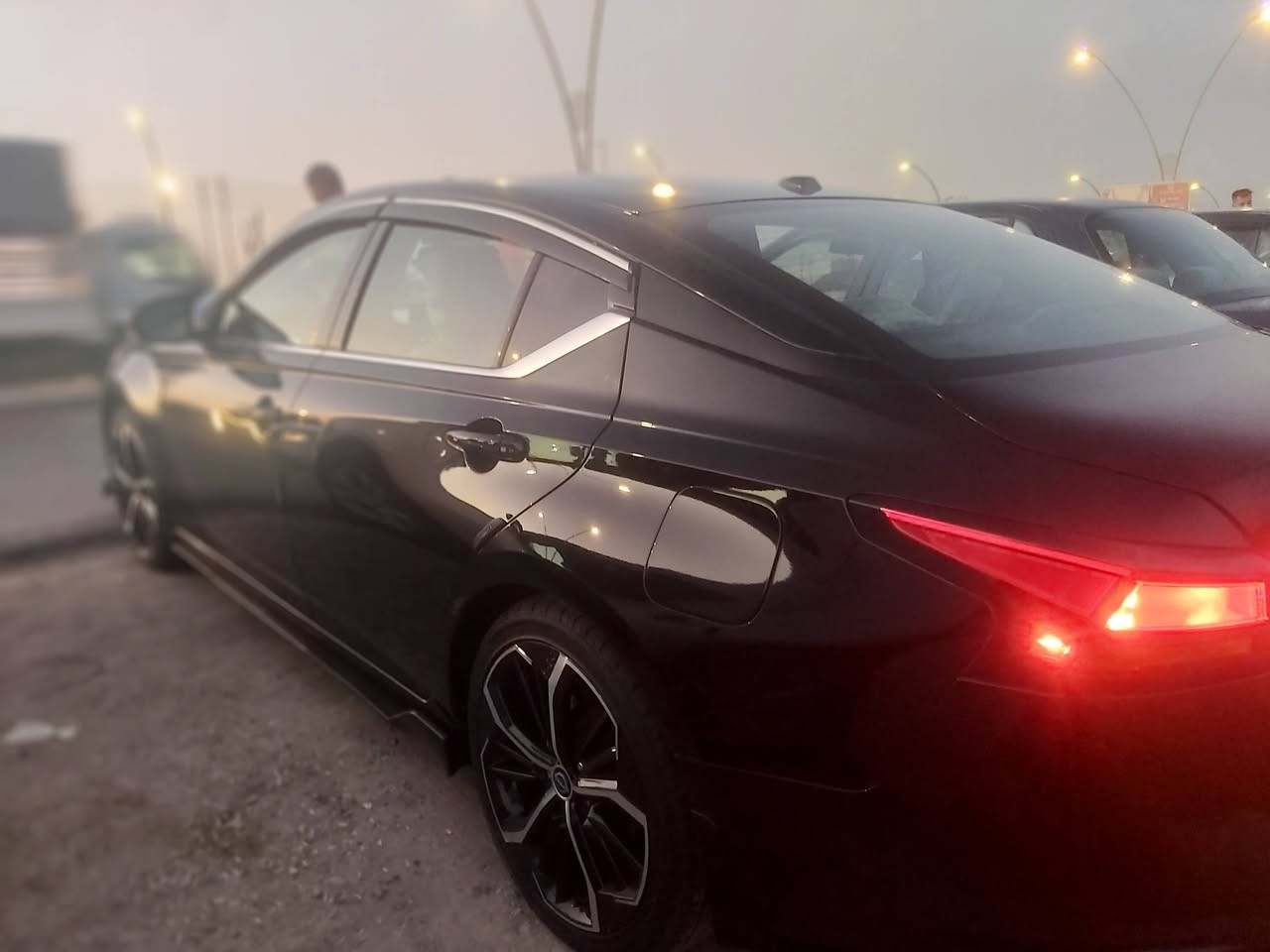 التيما اسود موديل 24 ماشيه 29 بيهه بنيد فقط رقم سليمانيه مواصفات SR
باسمي تحويل مباشر المكان ديالى المقداديه للاستفسار ***********
