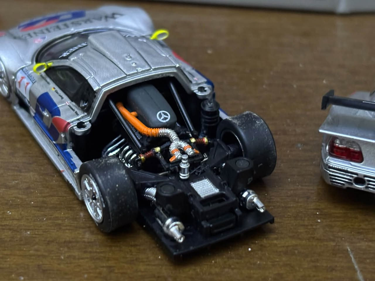 Mercedes-Benz CLK GTR

سيارة سباق من شركة مارسيديس الخاصة ببطولة FIA GT لعام 1997

حجم 1:64

من شركة CARX Toys بالتعاون مع شركة POP RACE

السعر 18 الف فقط 🔥 

تواصل على الرقم ***********
او على الخاص
