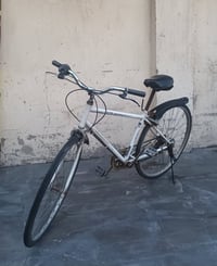 بايكسل كنت السعر 60الف  الموقع المشتل شارع المطبك  هاتف 07737352796