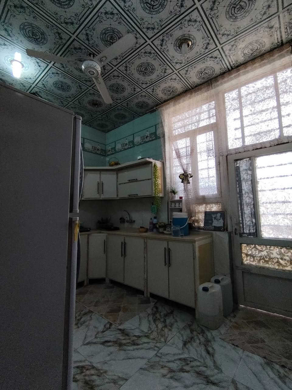 🏠 للبيع — منزل طابو صرف جاهز للتملك الفوري 🏠

فرصة مميزة يقدمها مكتب الضامن للعقار

📍 الموقع: شموع — شارع المدارس
📐 المساحة: ١٣٠ متر
📑 طابو صرف — تحويل ثاني يوم باسم المشتري

🏗️ مواصفات البناء:
✅ بناء درجة أولى
✅ طابوق + كونكريت
✅ السطح شتايكر

🔹 تفاصيل المنزل:
• استقبال واسع ومرتب
• مطبخ (حار / بارد)
• هول
• غرف نوم عدد (٢)
• صالة داخلية
• منور عدد (٢)
• صحيات داخلية وخارجية

✨ بيت مرتب جداً وتشطيب ممتاز، جاهز للسكن مباشرة وفي موقع حيوي قريب من الخدمات.

📞 للحجز والاستفسار(***********) 
مكتب الضامن للعقار
ذي قار – سوق الشيوخ – خنيطله – شارع الكراج
