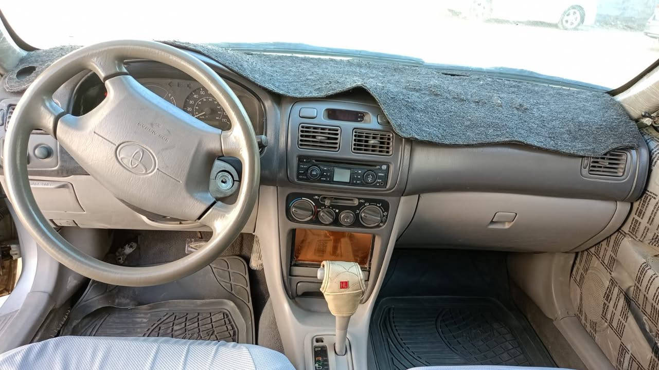 سلام عليكم كورلا موديل 2000 السيارة مكينه كير نضيفات حداديه جديدة يسرى بلادي مكينه 1800 السيارة مال بيت نضيفه تبريد ثلج بسمي السيارة مكانه بغداد الغزالية السعر:54:وبيه مجال رقم الهاتف:***********
