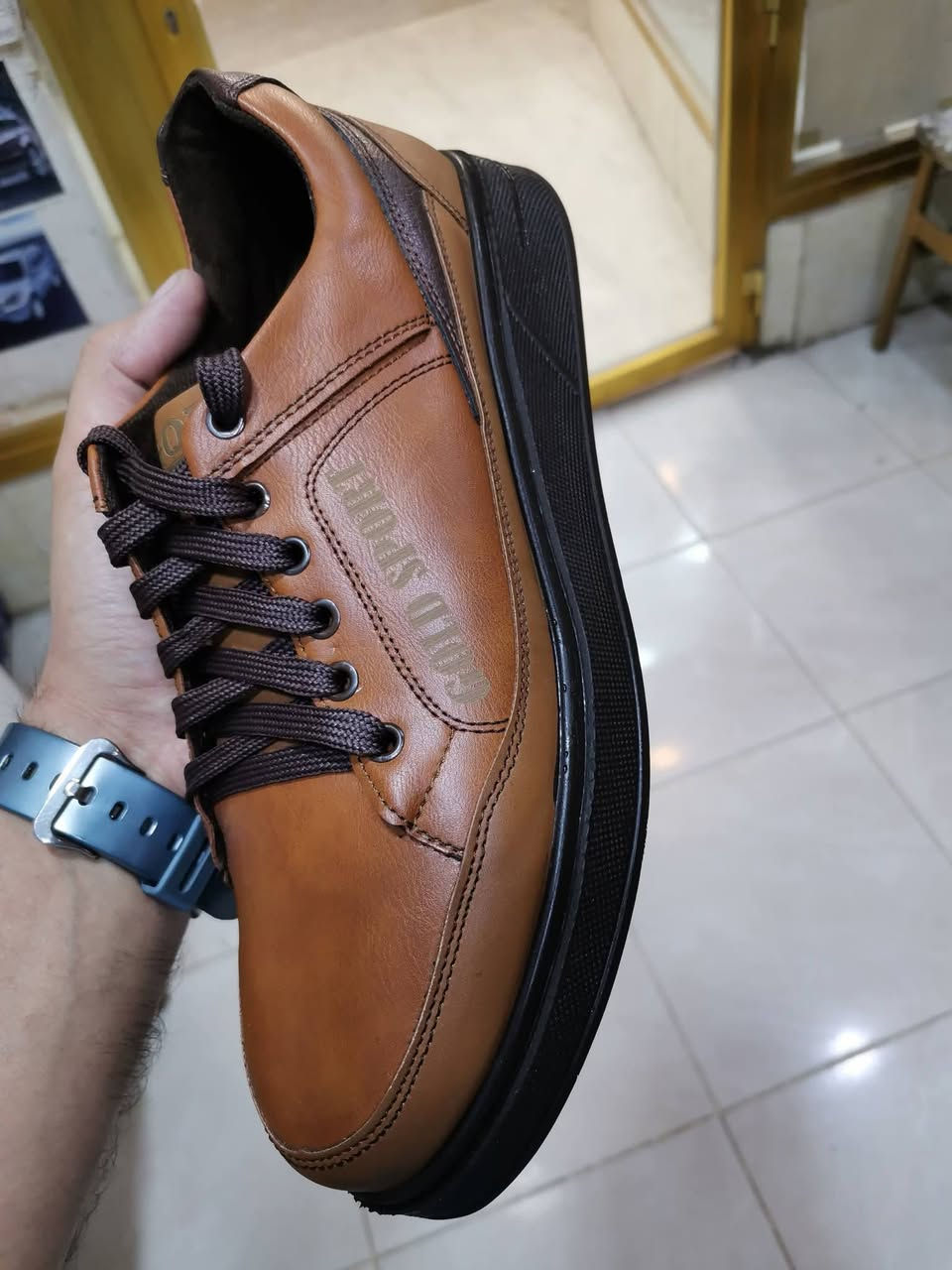 احذيه الشباب العشار حنا الشيخ سعر حذاء 15 الف ***********
