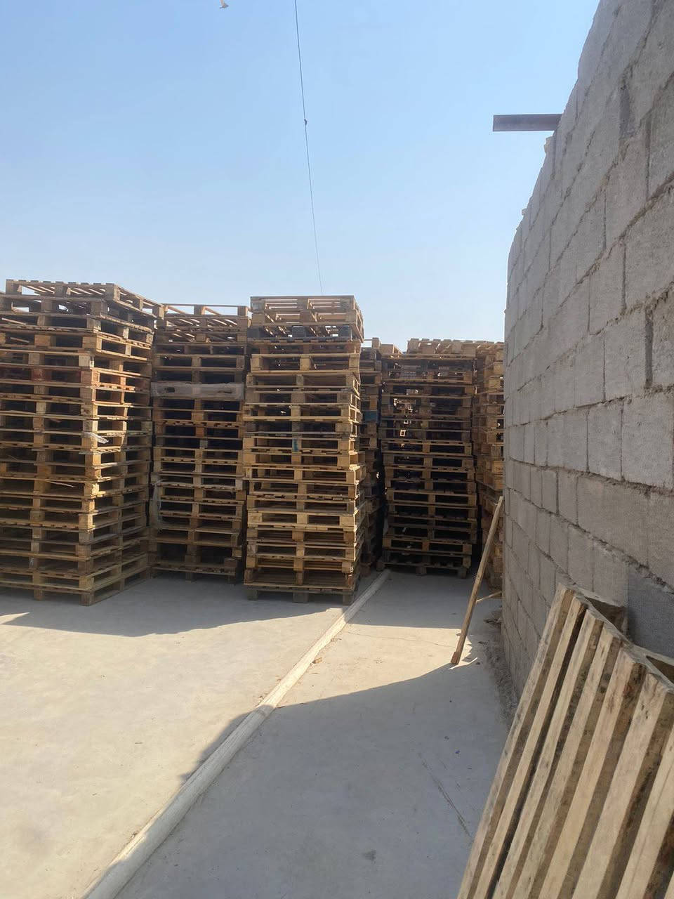 سلام عليكم سكيب البيع ١٠٠ في١٢٠ سعر تصال على رقم ***********
